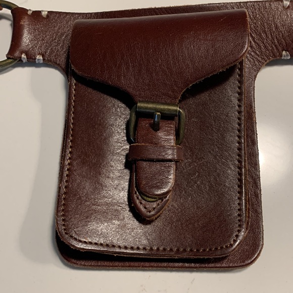 Athleta Leather Hobente Rio Hip Belt Bag - Picture 2 of 2